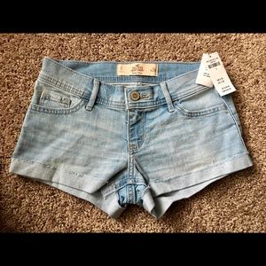 Hollister Shorts Size 0 New With Tags